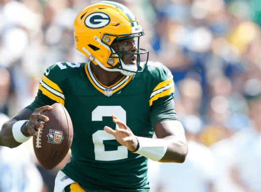 QB Malik Willis turns down a massive $71 million contract to stay with the Packers, pledging lifelong loyalty to Green Bay