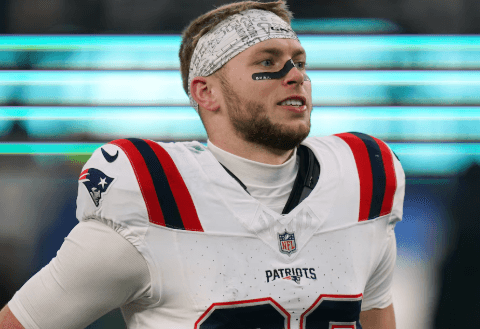 Efton Chism III Turns First NFL Paycheck Into $650K Gift for His Mom, Sending Powerful Message After Super Bowl Loss