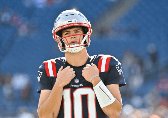 He Didn’t Post Anything — But What the New Icon of the Patriots, Drake Maye Did for the People of New England After the Incident at Dennis M. Lynch Arena Says It All