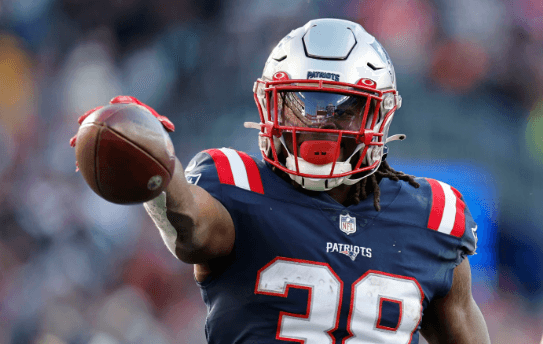 Just 12 hours after the Patriots decided to part ways with veteran offensive star Antonio Gibson, Rhamondre Stevenson’s reaction sent the Patriots’ locker room into chaos