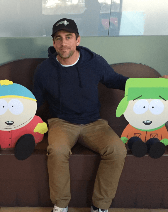 No Press. No Noise. A Heartfelt Halloween Night in Pittsburgh: Aaron Rodgers Turned Down Every Party to Spend the Evening Bringing Hope and Smiles to Children at UPMC Children’s Hospital – A Moment That Touched the Entire Steelers Nation