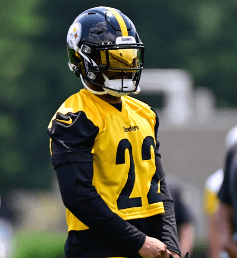 Two-time Super Bowl champion Safety with 340 career tackles expresses desire to join the Seattle Seahawks after becoming a free agent — ready to give up everything just to play alongside Free Safety Julian Love.