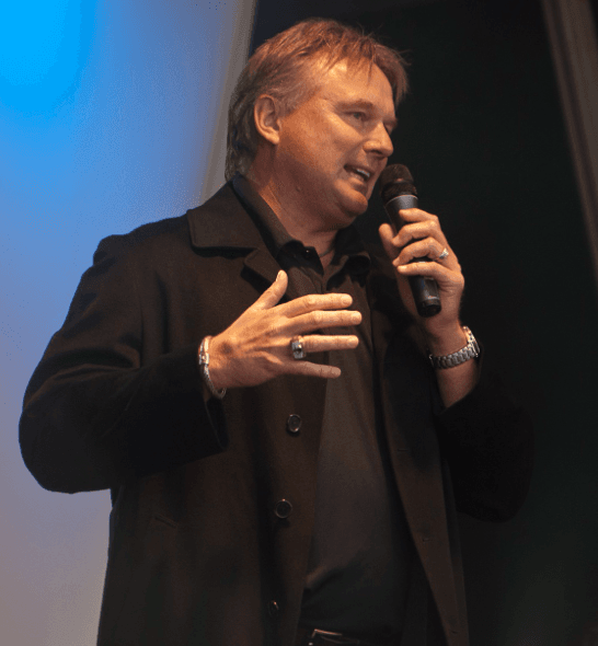 Hall of Famer Morten Andersen Speaks Out to Defend Coach Kellen Moore and His Team After the Greatest QB Legend in NFL History Troy Aikman Called the Win Over the Panthers “Lucky” – And His Classy Response Leaves the Entire NFL in Awe