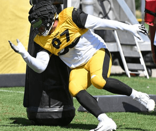 INJURY UPDATE: Steelers' defensive star Cameron Heyward suffers unexpected severe ankle injury ahead of the epic clash with the Chicago Bears. And the moment he admits his "most unforgettable thing in life" shocks the entire NFL.