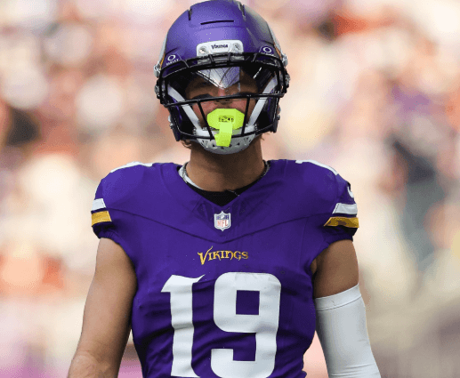 2x Pro Bowl WR With Over 10,000 Career Yards Expresses Desire to Join the Bears After Becoming a Free Agent – Willing to Sacrifice Everything Just to Line Up Alongside D.J. Moore