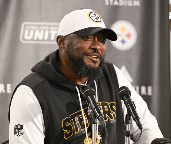 INJURY UPDATE: Star QB Aaron Rodgers Activated to the 53-Man Roster – Head Coach Mike Tomlin Confirms First Major Scheme Change in Three Seasons