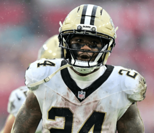 INJURY UPDATE: Saints Rookie Running Back Who Helped New Orleans Regain Control With 100+ Rushing Yards Suffers Serious Hamstring Injury in 20–17 Win Over Panthers