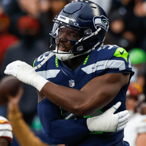 Just 1 Hour After Learning He’s No Longer in the Plan, Seahawks’ $24 Million Outside Linebacker Is Willing to Restructure His Contract — Just for One More Chance to Take the Field in Seattle Colors