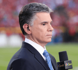 Legendary Coach Mike Florio Spotted Attending Emergency Late-Night Meeting With Cowboys Owner Jerry Jones And Head Coach Brian Schottenheimer — What Was Revealed Afterward Has Shocked The Entire NFL