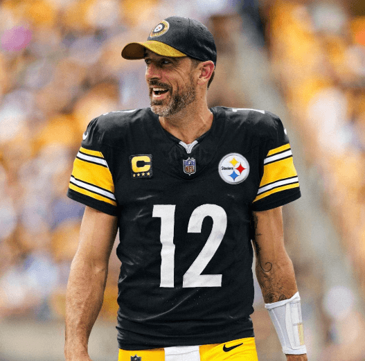 Just Hours After Retirement Rumors Explode, Steelers Legend Aaron Rodgers Drops Shocking Career-Defining Bombshell That Leaves the Entire NFL Stunned.