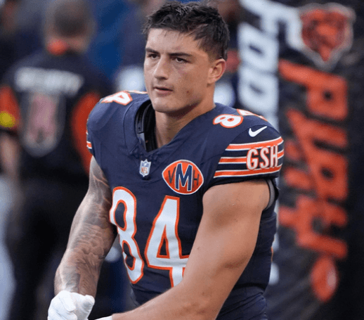 BREAKING: Bears Star TE Colston Loveland Breaks Silence on "Dating Scandal" Involving Group of Female Fans – Viral Video Shows Them Constantly on Practice Sidelines, Sparking Major Questions Across Chicago