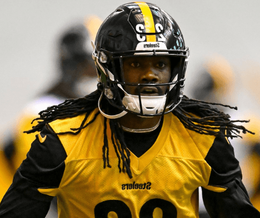 Just 3 Hours After Steelers Waive Him for DK Metcalf, Veteran CB Vows NEVER to Return to Pittsburgh — The Heartwarming Reason Has Fans in Tears