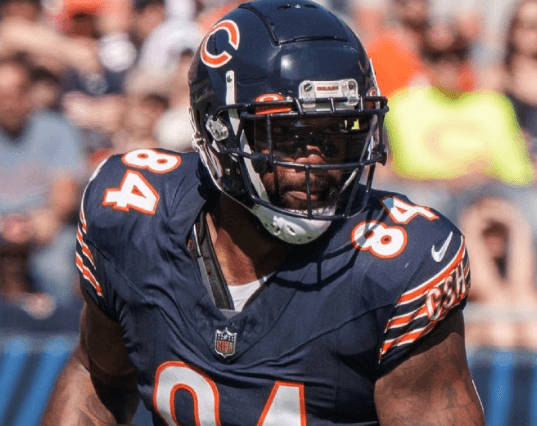 Just 1 Hour After Being Waived by Broncos, Former Tight End Who Twice Took Bears to NFC Championship Expresses Desire to Return to Chicago — Ready to Sign 'Lifelong Contract' With Promise to Protect Bears Until End of Career
