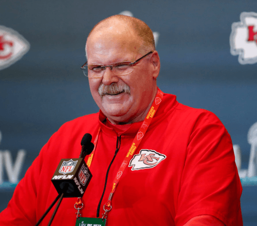 Chiefs Expected to Add ‘Complete Weapon,’ 1,300-Yard RB Amid Mahomes Injury