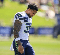 Just 12 Hours After Drunken Arrest Release, Seahawks LB Alphonzo Tuputala Secretly Thanks Loyal Teammate Who Stood By Him In His Darkest Hour