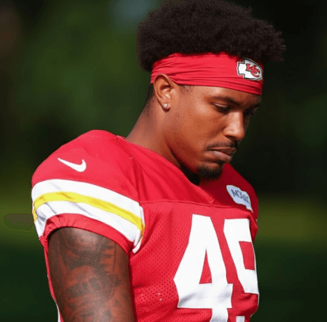 Just 12 Hours After Drunken Arrest Release, Chiefs TE Tre Watson Secretly Thanks Loyal Teammate Who Stood By Him In His Darkest Hour