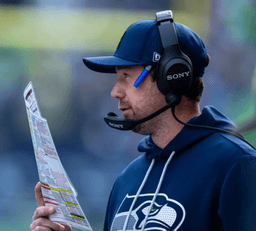 Seahawks OC Klint Kubiak Spotted in Emergency Late-Night Meeting With Owner Jody Allen and Head Coach Mike Macdonald. What Was Revealed After Sent Shockwaves Across the NFL.