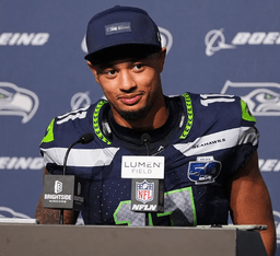 49ers Star Fred Warner Ignites Fierce Controversy With 11-Word Jab at Seahawks Fans During Monday Press Conference — Jaxon Smith-Njigba Fires Back Immediately Ahead of Divisional Round