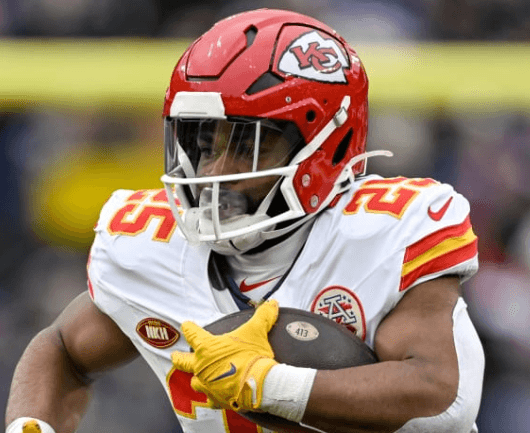 SAD NEWS: Chiefs Legend “Returns Home,” Signs One-Day Contract to Retire in Kansas City Colors at Age 26 as Playoff Dreams Fade Away