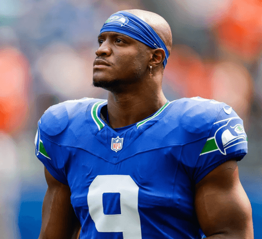 Right After Seahawks' 41–6 Rout of 49ers, Brock Purdy Shocks All by Thanking MVP Kenneth Walker III — Heartwarming Reason Earns Young Star NFL-Wide Respect