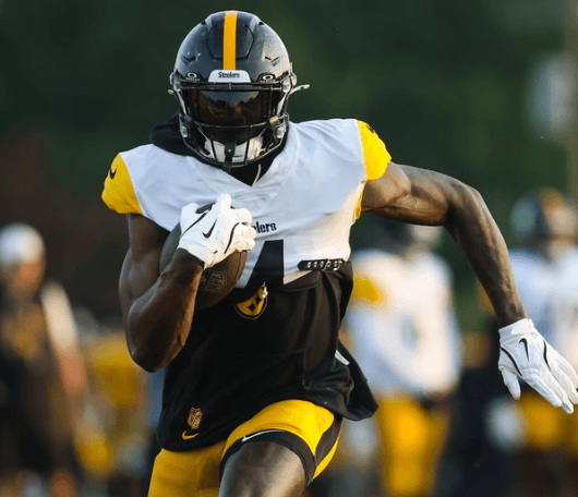 Just 12 Hours After Steelers' Salary-Cap Crunch, $120M Veteran Offensive Star Stuns NFL by Taking Pay Cut — Putting Winning Over Money and Earning Massive Love from Steelers Nation