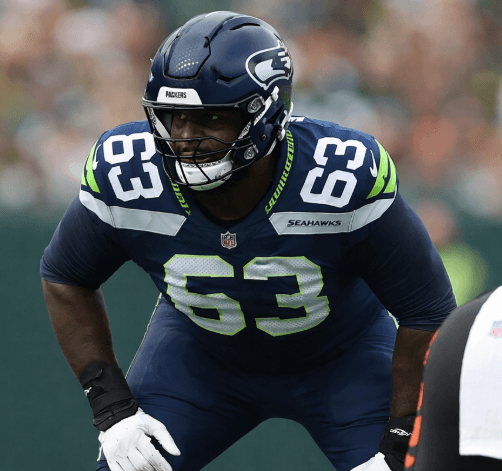 Seahawks Reach Verbal Agreement with $85 Million Left Tackle to Solve Sam Darnold’s Blind Side Protection Issues