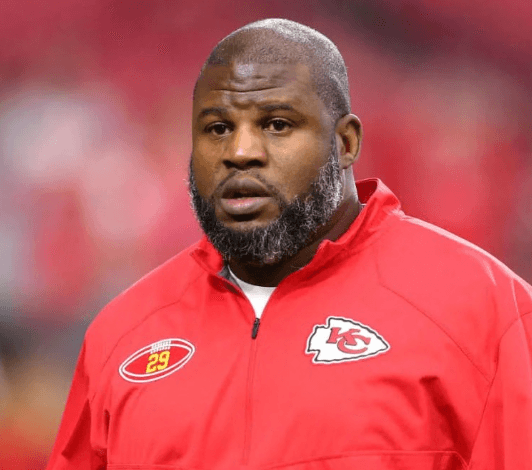 Eric Bieniemy, Legend OC in Bears History, Arrives in Chiefs and Immediately Submits Plan to Cut Two Key Offensive Names – Clark Hunt’ Response Shocks the NFL