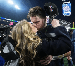 MVP Sam Darnold Surprisingly Proposes to Girlfriend Katie Hoofnagle at Lumen Field in Front of 70,000 Cheering Fans, Viral Video of the Moment Leaves the Entire Seahawks Community Emotional and in Tears
