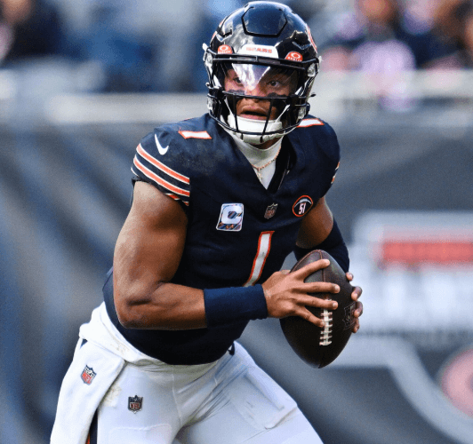 Former Bears Legendary QB with Over 18,666 Career Yards Shocks NFL with Statement Declining Pro Bowl Participation – The Reason Behind It Earns Absolute Respect from the Bears Community