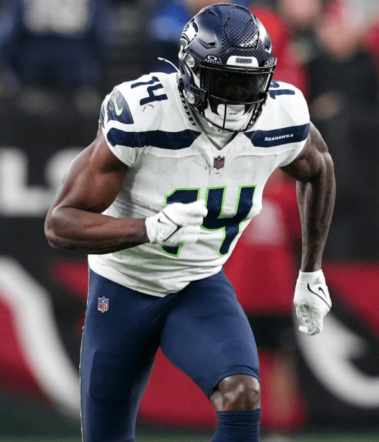 Former Seahawks Offensive Star 2x Pro Bowl Unhappy in Pittsburgh, Sends Emotional Message Expressing Desire to Return to Seattle