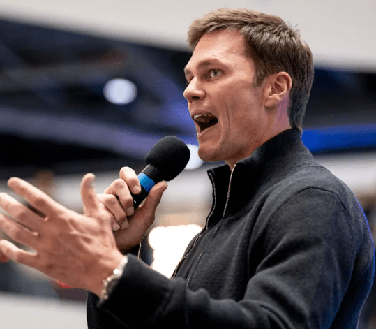 Legend Tom Brady Enrages Patriots Fans by Publicly 'Betraying' Patriots Live on Fox Sports Thursday. The Reason Revealed Later Receives Full Support from the Seahawks Community