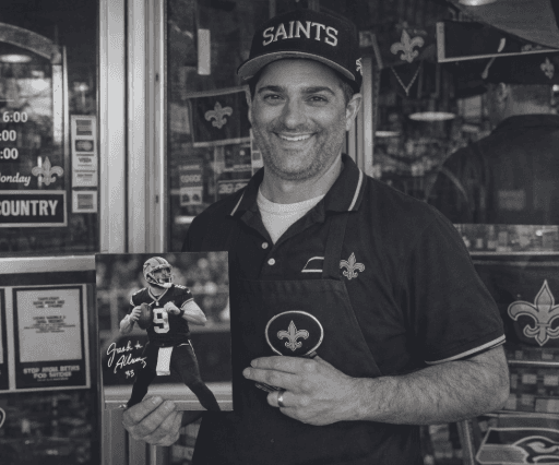 All New Orleans Saints Players and Fans Are Deeply Heartbroken and Paying Tribute to the Eternal Loss of Parkway Bakery Legend Chris Bertucelli – The Man Who Always Provided the Best Meals for the Saints