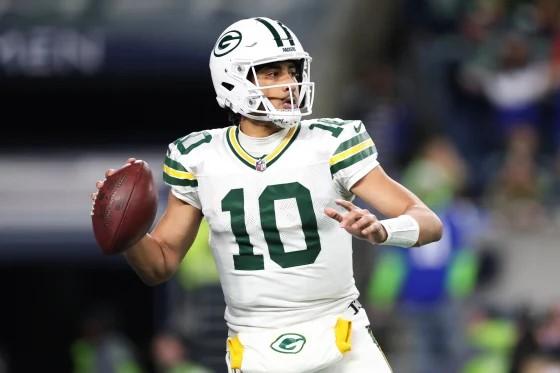Jordan Love ‘explodes’ with TD 16 yard to Kraft – perfect throw that makes Rodgers nod in approval on ‘tight-end heaven day’
