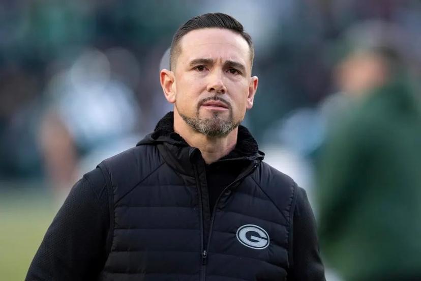 Before the big showdown with the Eagles, the Packers locker room unexpectedly erupted in tension Jordan Love and Christian Watson got into a heated argument over offensive strategy, forcing head coach Matt LaFleur to step in urgently to cool things down