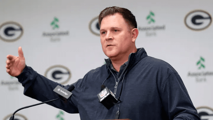 After a storm of criticism over Head Coach Matt LaFleur’s seat being on the line due to recent losses, Packers GM Brian Gutekunst decided not to fire him, instead keeping him for reasons of