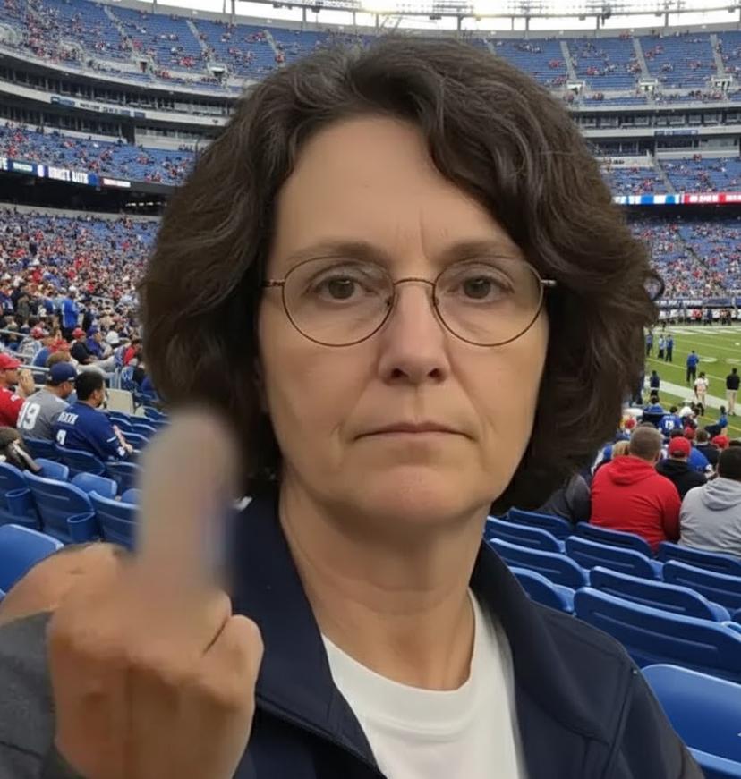 Packers CEO Ed Policy strongly condemns female Giants fan’s anti-LGBT abuse toward elderly veteran: “Un-American and completely unacceptable”