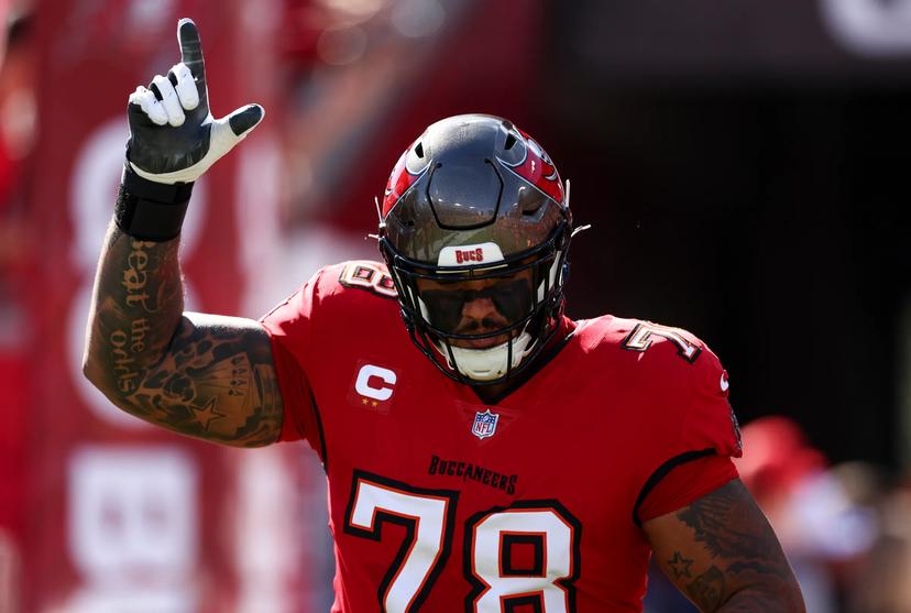 Tampa Bay Buccaneers’ Offensive Cornerstone Suffers Sudden Injury Ahead of Pivotal Division Clash With Saints