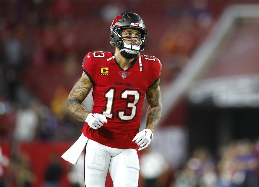 After Early-Exit Controversy, Mike Evans Breaks Silence — Thanks Buccaneers and Shares Positive Family Update