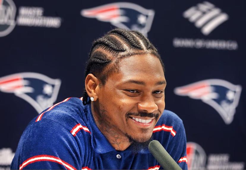 Just One Hour After Being Told He’s No Longer Part of the Plan, a Houston Texans Receiver With a $47 Million Deal Offers to Restructure — Asking Only for One Final Chance to Wear Texans Colors