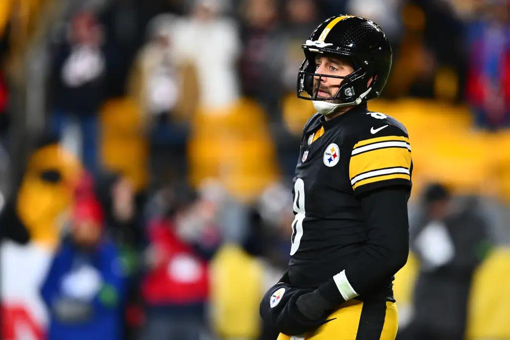 While the Texans Celebrated a 30-6 Win, Aaron Rodgers Sat Dejected on the Sideline — Then C.J. Stroud Did Something That Shocked Everyone