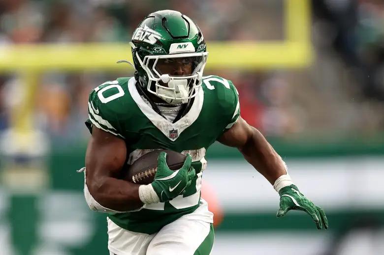 Texans Have Identified the Perfect Replacement for the RB Role Left by Joe Mixon — But Houston Must Agree to an Unexpected Condition to Secure His Signature