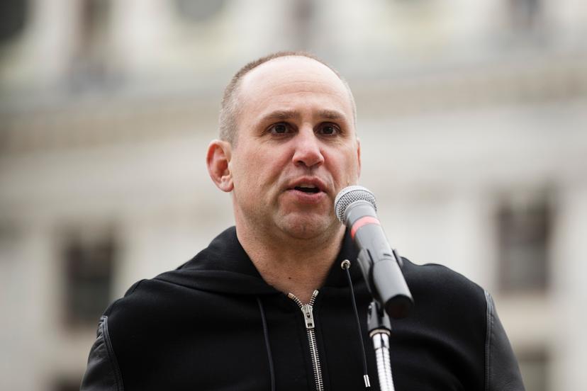 Billionaire Michael Rubin Joins Emergency Late-Night Meeting with Houston Texans' Owner Cal McNair – What Was Revealed After the Discussion Sent Shockwaves Across the NFL?