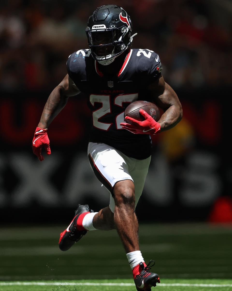 BREAKING: 2x Pro Bowl Superstar – Once Compared to Legend "Terrell Davis" – Announces He Won’t Return to Houston After Drama with the Team – The Real Reason Surprises Fans