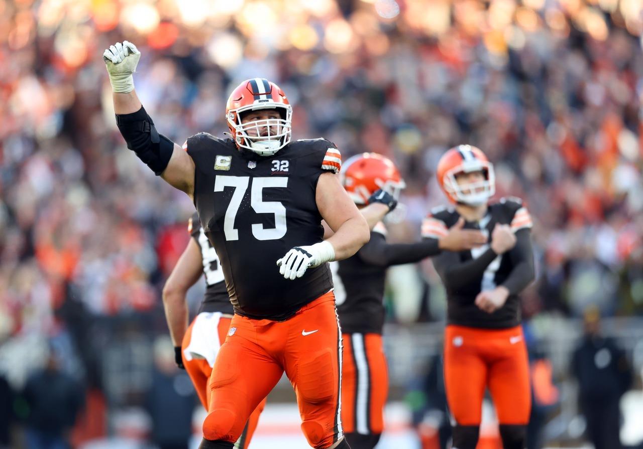 The 49ers Are Closing In on the Signature of a 7-Time Pro Bowl Star from the Cleveland Browns — But the Deal Hinges Heavily on Trent Williams’ Contract Situation