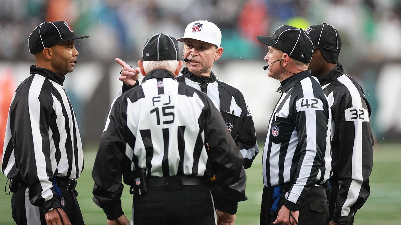 NFL officiating crew in controversial Lions-Cowboys game may be downgraded  ahead of playoffs: report