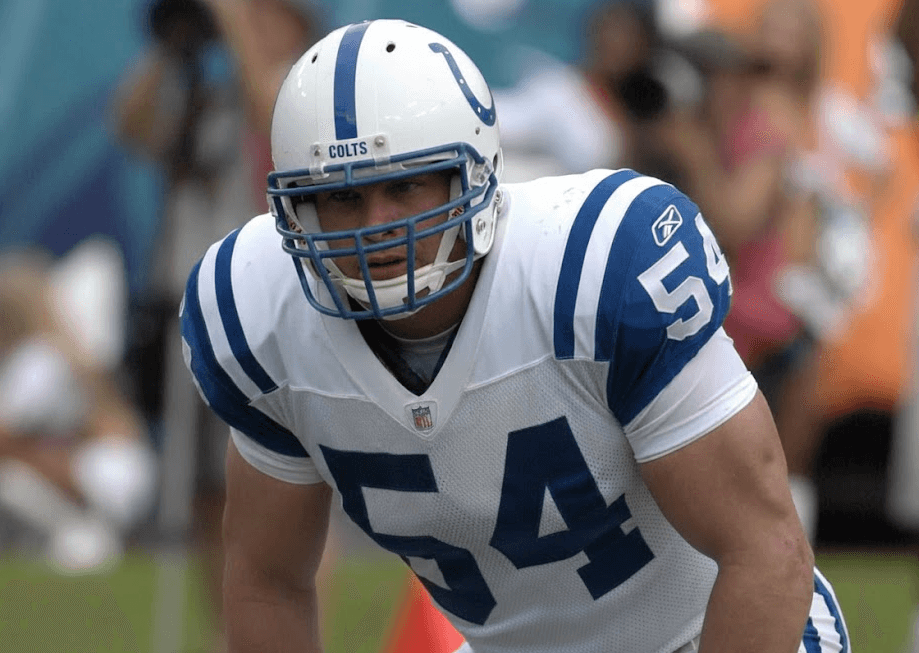 Just 3 Hours After the Colts Waived Him to Make Room for Younger Talent, Veteran OT Zach Thomas Vows Never to Return to Indianapolis — The Heartfelt Reason Has Fans in Tears