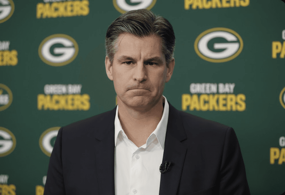 Amazon Prime Video President Mike Hopkins Suspends Legendary Announcers Over Explosive "Packers Always Favored by Refs" Claim Ahead of Bears Clash – Deleted Viral Clip Ignites Fury in Packers Nation
