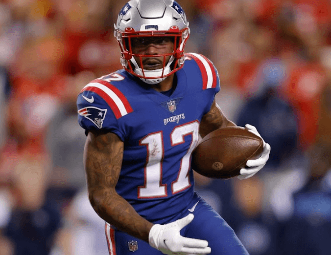 With Stefon Diggs at Risk of Being Placed on the Commissioner’s Exempt List, Patriots Get a Major Boost From Former 3x Super Bowl–Winning Chiefs WR