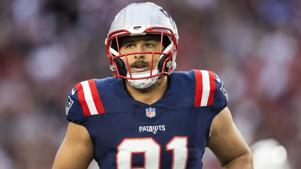 Superstar Austin Hooper Sends Emotional Message to Patriots Fans Ahead of Chargers Playoff — the Real Reason Behind His Words Leaves the Entire NFL Silent and in Tears