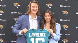 Jaguars Superstar Trevor Lawrence Rescues a Lost Dog in Freezing Conditions — Quietly Giving Up His Most Meaningful Possession to Save a Life